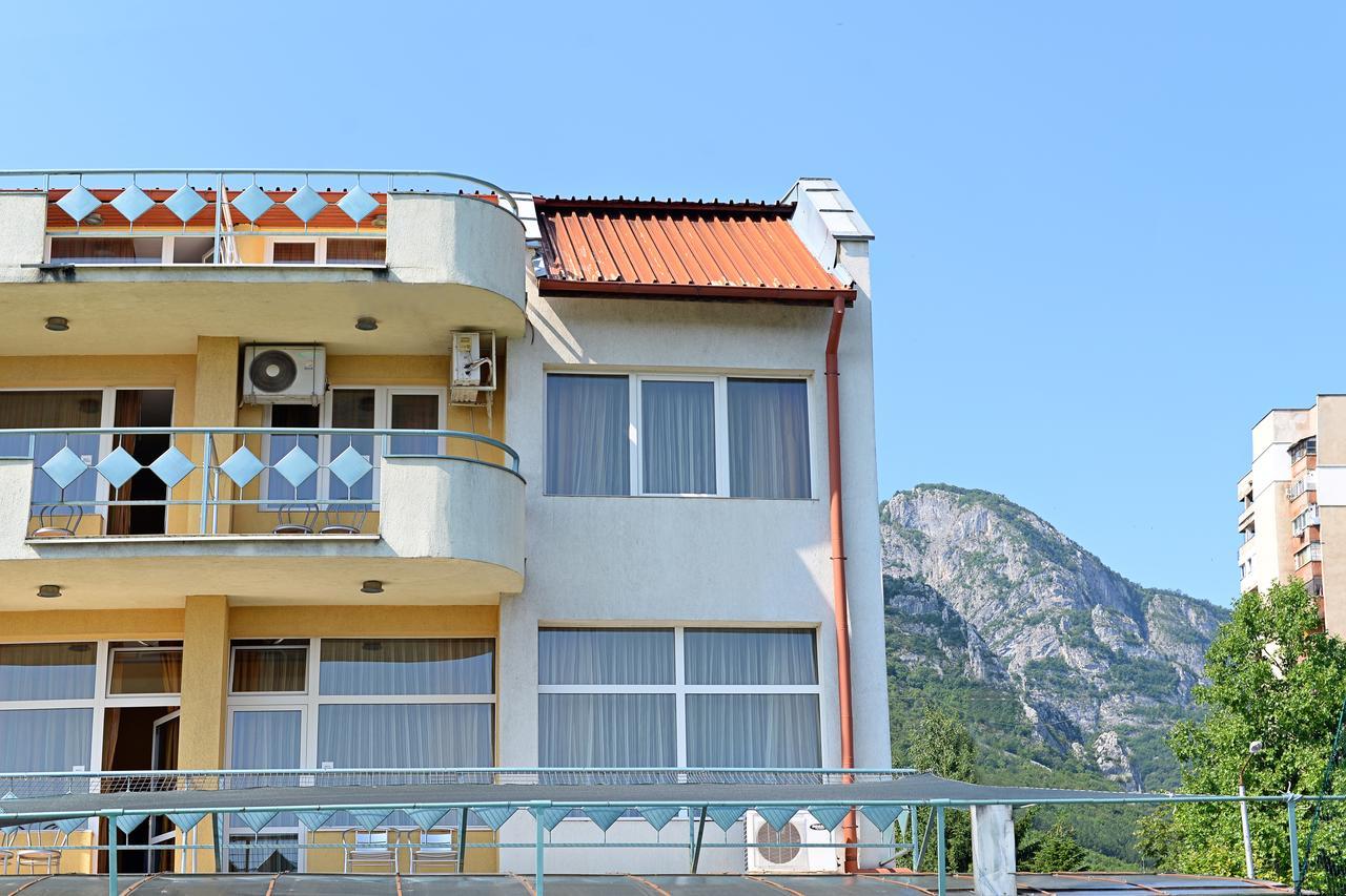 Family Art-Hotel Zora Vratsa Exteriér fotografie